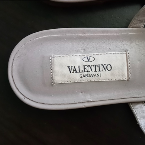 ❌SOLD❌NEW Valentino Garavani Rockstud sandals - Picture 9 of 10